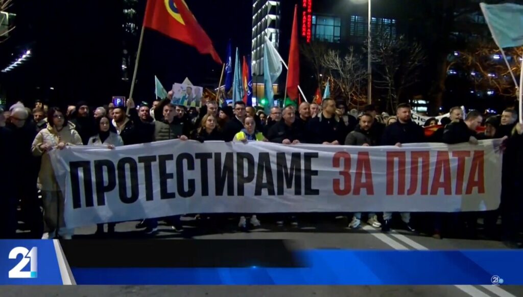 Отворена „војна“ на владејачката партија и ССМ – ВМРО-ДПМНЕ за Трендафилов, Пешевски и Деаноски: Синдикалци на батерии