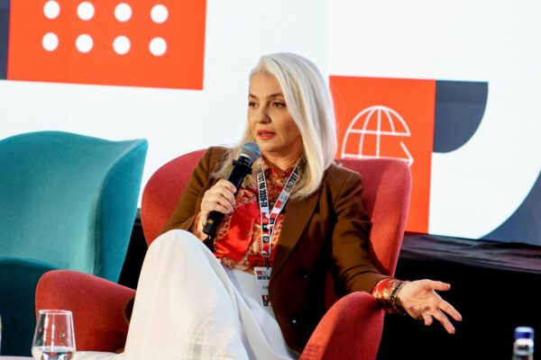 Филомена Пљаковска Аспровска: „Кога технологијата учи побрзо од нас“ – АИ како нова реалност на финансискиот свет