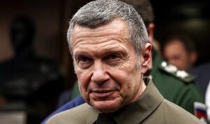 Главниот пропагандист на Путин најавува „специјална воена операција“ во Ерменија и во Азија