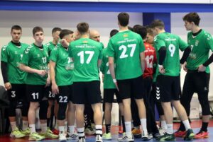 Пролет верува во младите сили за вториот дел од сезонава