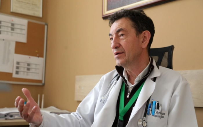 ПУЛМОЛОГОТ ЗАФИРОВСКИ ЗА ЗАКОНОТ ПРОТИВ ПУШЕЊЕ: Електронските цигари се далеку од безбедни