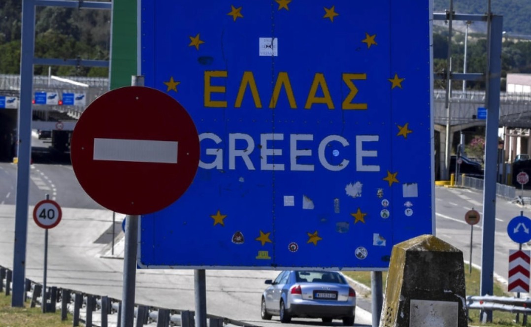 ЗЕМЈОДЕЛЦИТЕ ПОВТОРНО ГИ БЛОКИРААТ ГРАНИЧНИТЕ ПРЕМИНИ – забрана за сите типови возила