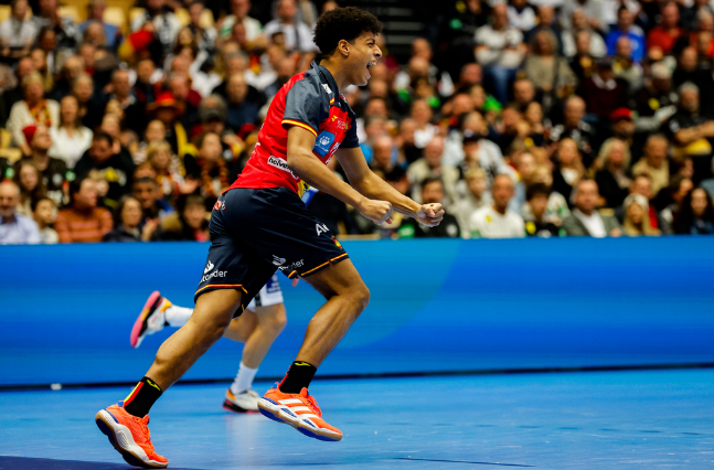 Сте го виделе ли ракометниот Ламин Јамал?