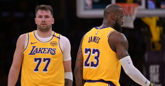 Дончиќ и Џејмс ги предводеа Лејкерс до победа над Мемфис