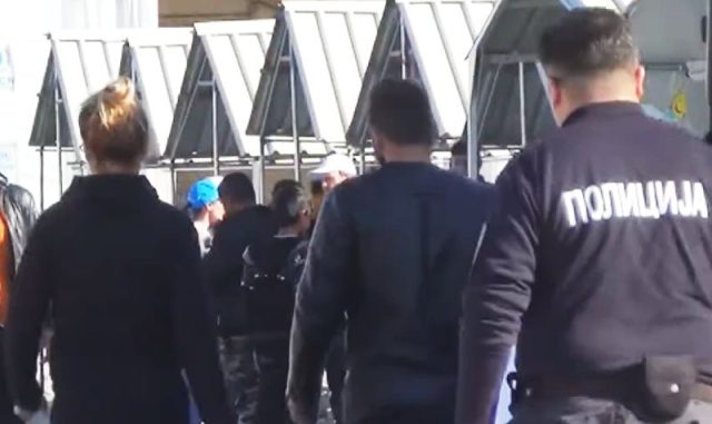 Лишени од слобода две лица турски државјани поради криумчарење мигранти