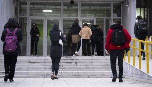 Македонија во бројки: Повеќе умрени од родени, бракови сè помалку, разводи сè повеќе