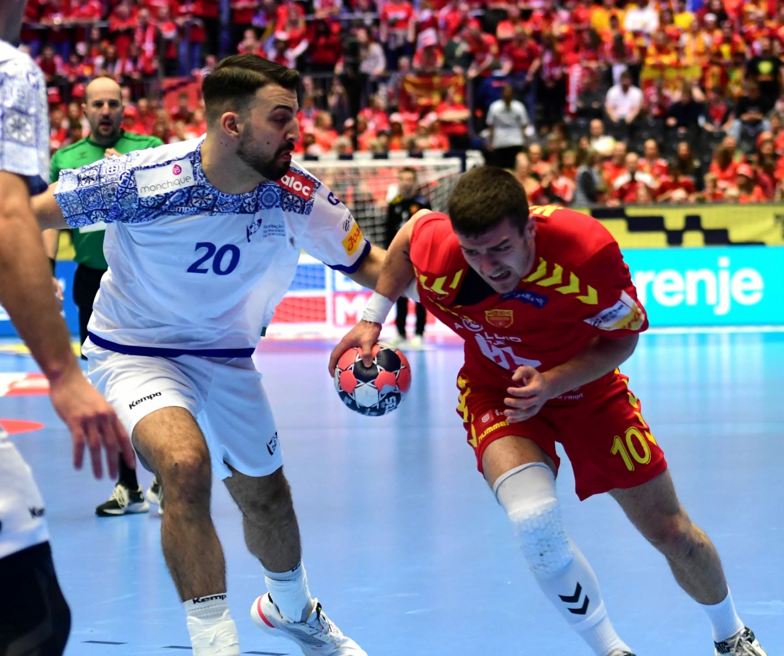 Митев со „бомба“ ја скина мрежата на Португалија (ВИДЕО)