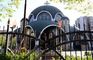 Вечер е Стара нова година, а утре Обрезание Господово и Василица