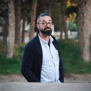 Во нормална држава, народот би се кренал за физичка пресметка со политичарите за платите, пишува Стеваноски адвокат и советник во Прилеп