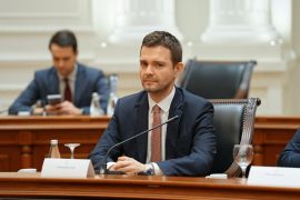 По негативното, Муцунски најави позитивно изненадување за визниот режим со САД во следните 6 месеци
