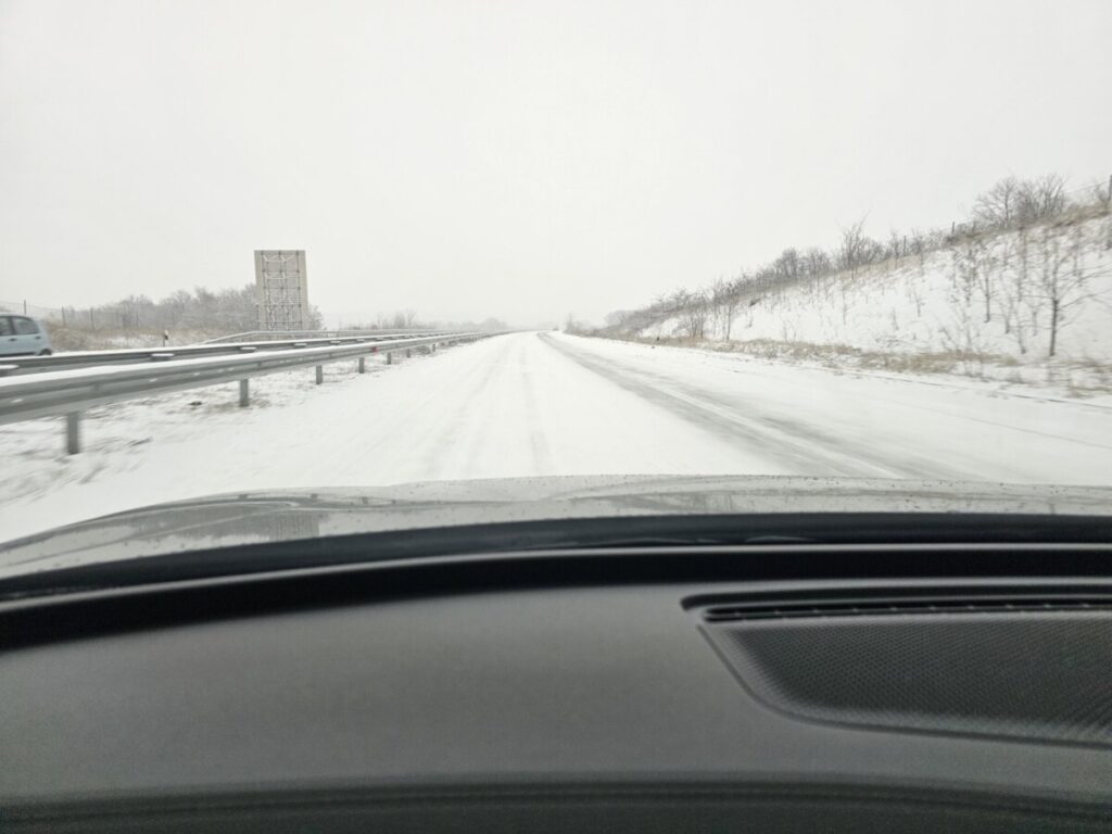 ЦУК со информации за состојбата со врнежите од снег