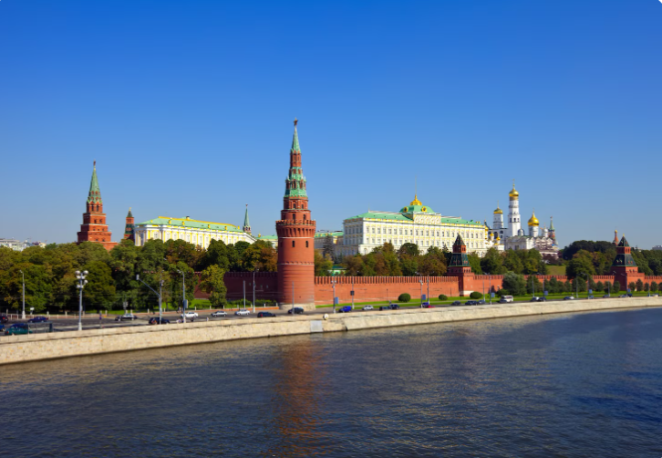 Руски пратеник: Заробувањето на Мадуро е параван, целта е контрола на нафтените наоѓалишта