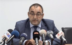 Бислимоски: Нема да дозволам да биде извалкано моето име