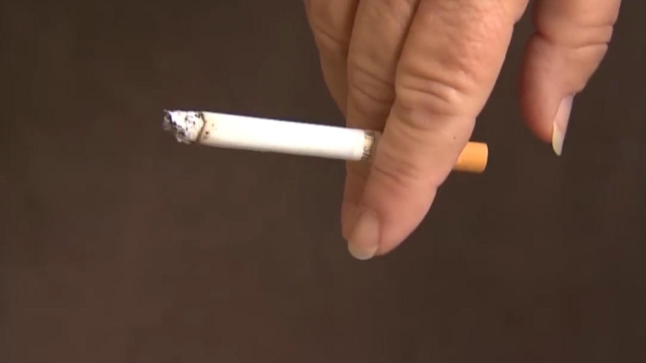 Анкета: „За“ или „против“ поригорозен закон за забрана на пушење