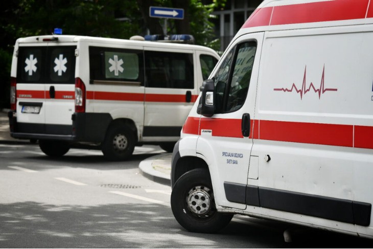 Бурна новогодишна ноќ за дежурните лекарски служби, двегодишно дете со повреди од огнено оружје