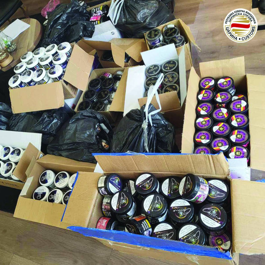 Царина заплени голема количина тутунски производи без акцизни марки во Струга