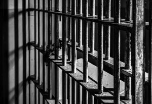 Затвореници во Гватемала преземаа контрола врз три затвори, држати 46 лица како заложници