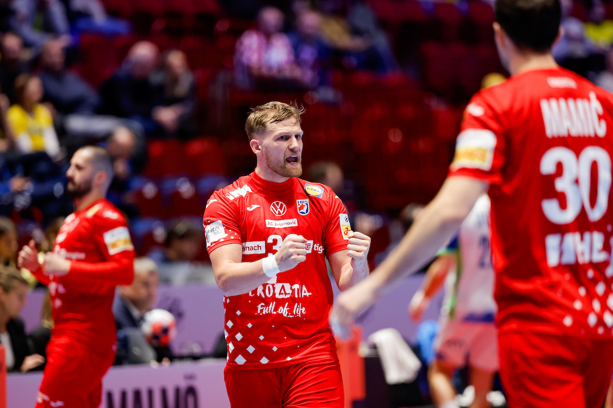 Мандиќ со „дрва и камења“ по организираторот: Каде е тука здравиот разум?!