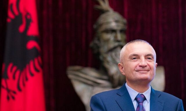 Продолжена мерката „притвор“ на поранешниот претседател на Албанија, Илир Мета, кој е обвинет за корупција