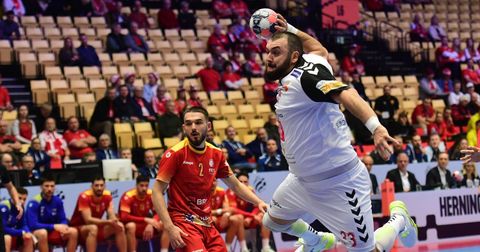 Лазаров го знае рецептот, Македонија доминира во дуелот со Романија