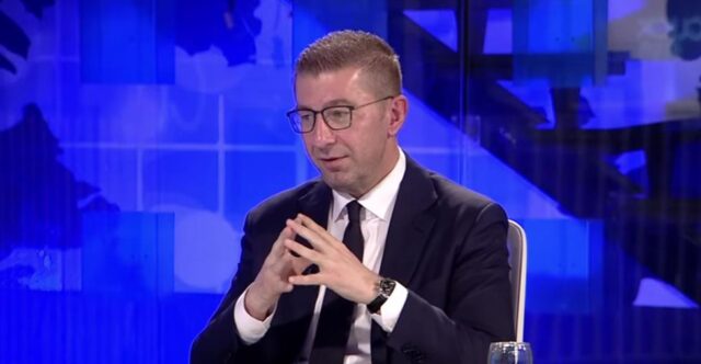 Според Мицкоски, „талогот на општеството“ се занимава со неговите часовници