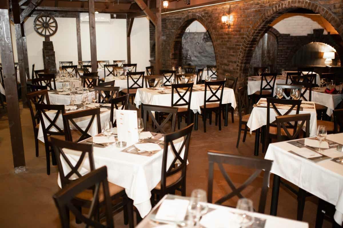 Притвор за насилници во Куманово, брутално претепале газда на кафана