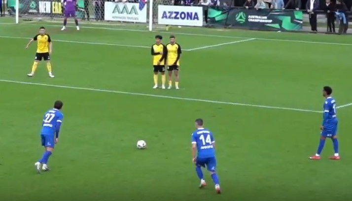 Слободен удар од кој не треба ништо да учите