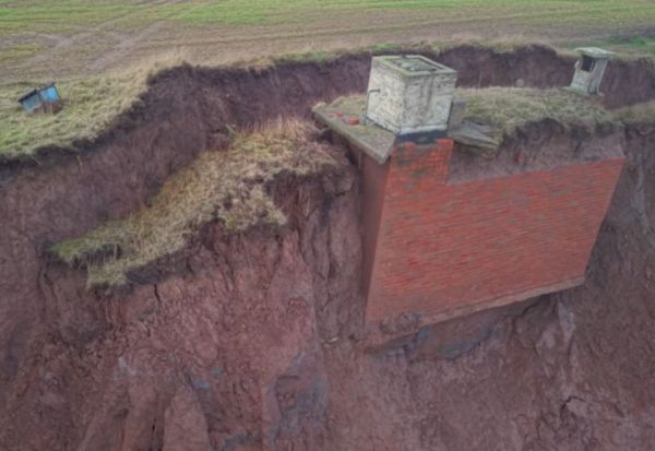 Поранешен британски нуклеарен бункер ќе падне во морето