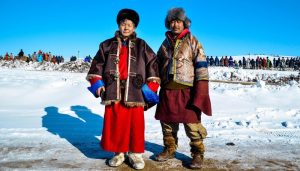 Со векови Ескимите ги усовршувале правилата за облекување во ледени услови и го смислиле овој систем: Можеби ни изгледаат нелогично, но никогаш не им е студено