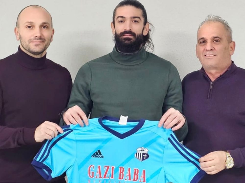 Симеон Христов по 20 години се врати таму каде што почна! (ФОТО)