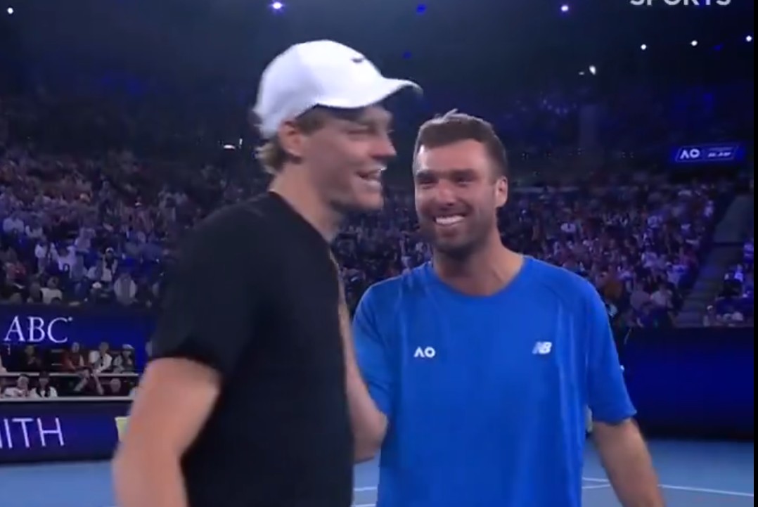 Аматер го победи Јаник Синер во Мелбурн?!