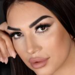 (Фото) Бојана Скендеровски си замина од Македонија, во потопла земја