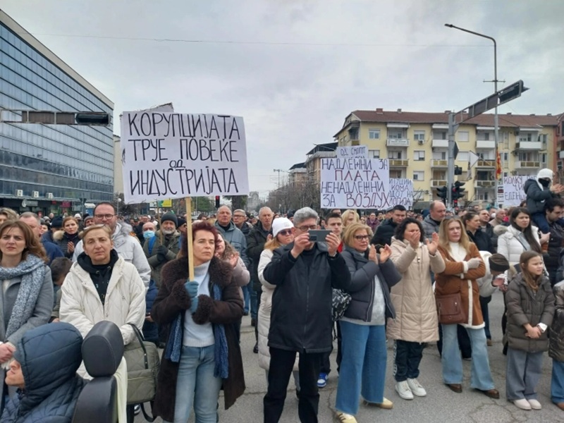 Екоактивистите во Струмица протестираа против аерозагадувањето во градот – проблемот не е нерешлив, потребна е инвентивност