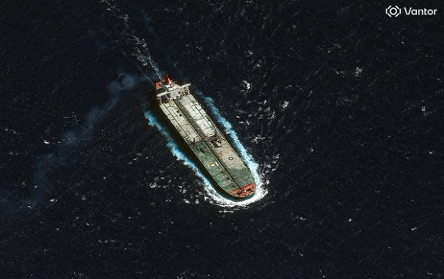 Русија бара од САД да запрат потера по танкер