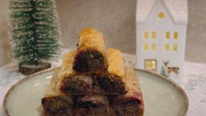 (ВИДЕО) ВИТКАНА БАКЛАВА СО ВИШНИ И ЧОКОЛАДО: Совршена комбинација од кисело и слатко