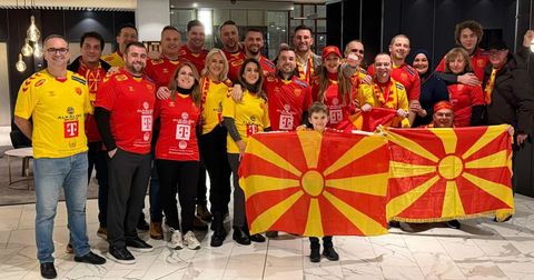 ФОТО: Претседателот Стефанов и цела федерација во „црвено-жолто“ пред големиот меч!