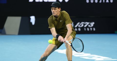 Рутина на Синер во Мелбурн, Махач го изненади Циципас