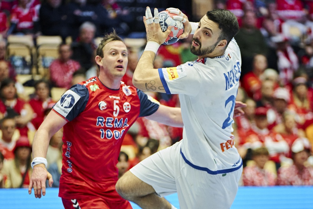 Необичен трик на Португалците: Невеш го прислушкуваше тајм-аутот на Норвешка (ФОТО)