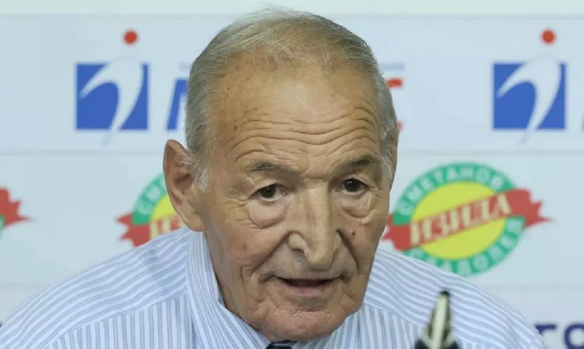 Почина легендарниот бугарски фудбалски тренер Димитар Пенев