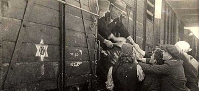 Фон дер Лајен: Ништо не може да го оправда едно од најмрачните поглавја во историјата на Европа - Холокаустот