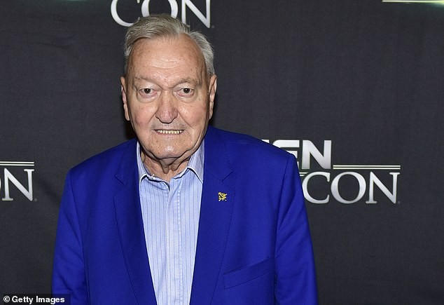 Дали вонземјани се споиле со луѓето? Библиските докази и бебињата со деформирани глави – шокантното предупредување на Ерих фон Деникен