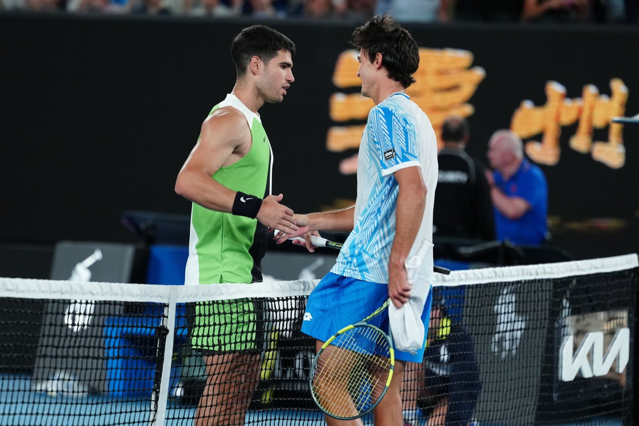 Алкарас рутински против домашниот тенисер, понатаму одат и Зверев и Тиафо