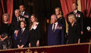 (ФОТО) НА ПОВИДОК ПРЕСВРТ НА ВЕКОТ! Вилијам е на прагот да стане КРАЛ – КЕЈТ тајно го подготвува неговото КРУНИСТРУВАЊЕ и коронација каква што светот не памети: „Се работи зад сцената за сè да заврши што е можно поскоро“