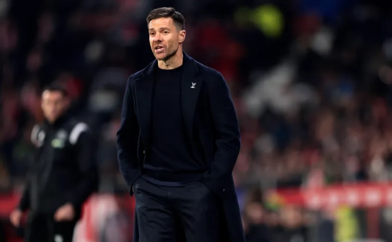 Чаби Алонсо имал совет до Флорентино Перес: „Тренерот не може да работи, ако им давате на играчите толку голема моќ“