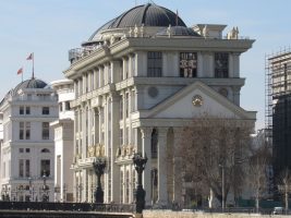 МНР ги повикува граѓаните кои престојуваат во Иран да ја напуштат државата поради влошената безбедносна состојба