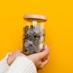 Штедењето пари во тегла – колку може да собере едно семејство за цела година?