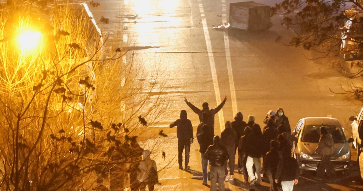 „Тела зад секој автомобил“: Сведоштва за убиствата во иранските градови