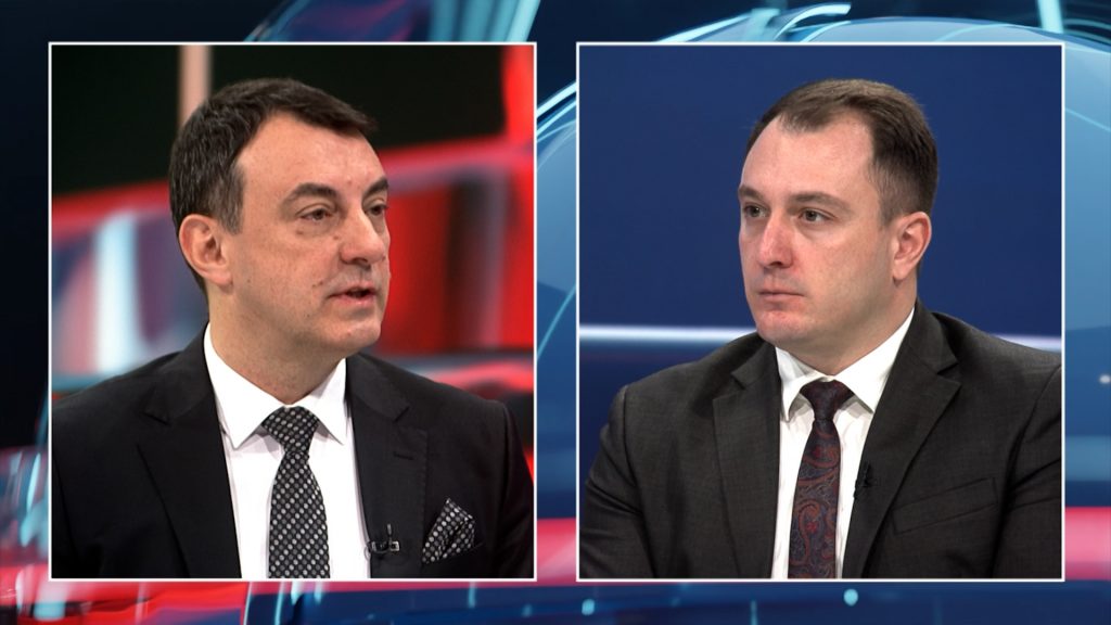 Апликацијата „е-Услуги“ и проектот „е-бебе“ се на добар пат да профункционираат, вели министерот Андоновски