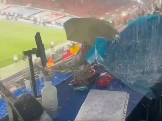 Потоп на Камп Ноу