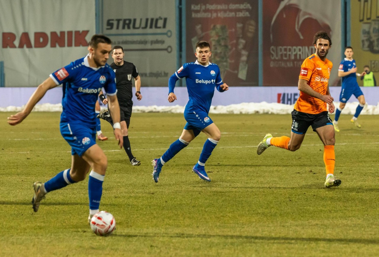 Несторовски промаши пенал во поразот на Славен Белупо